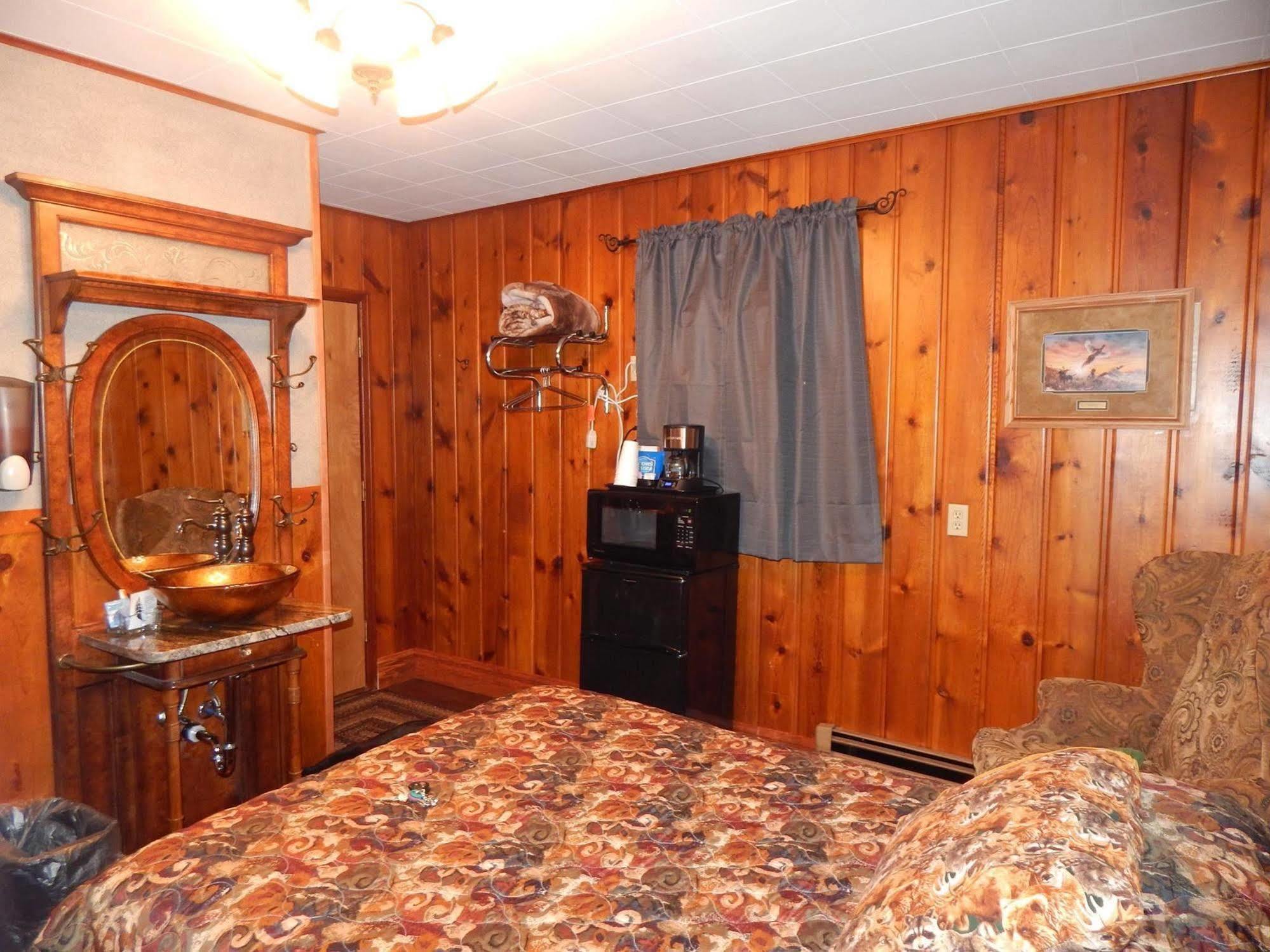 Brookside Motel Wadena Экстерьер фото