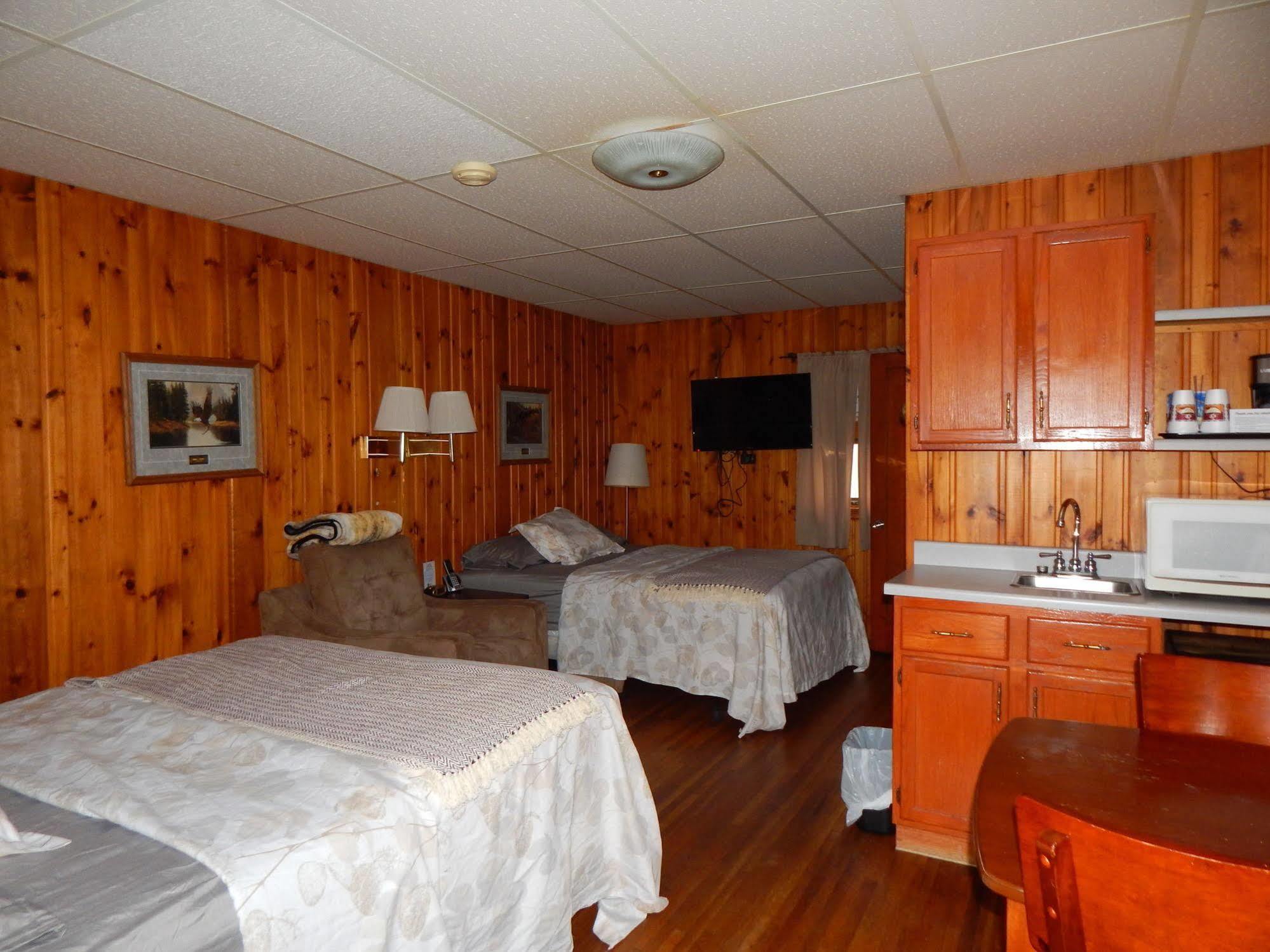 Brookside Motel Wadena Экстерьер фото