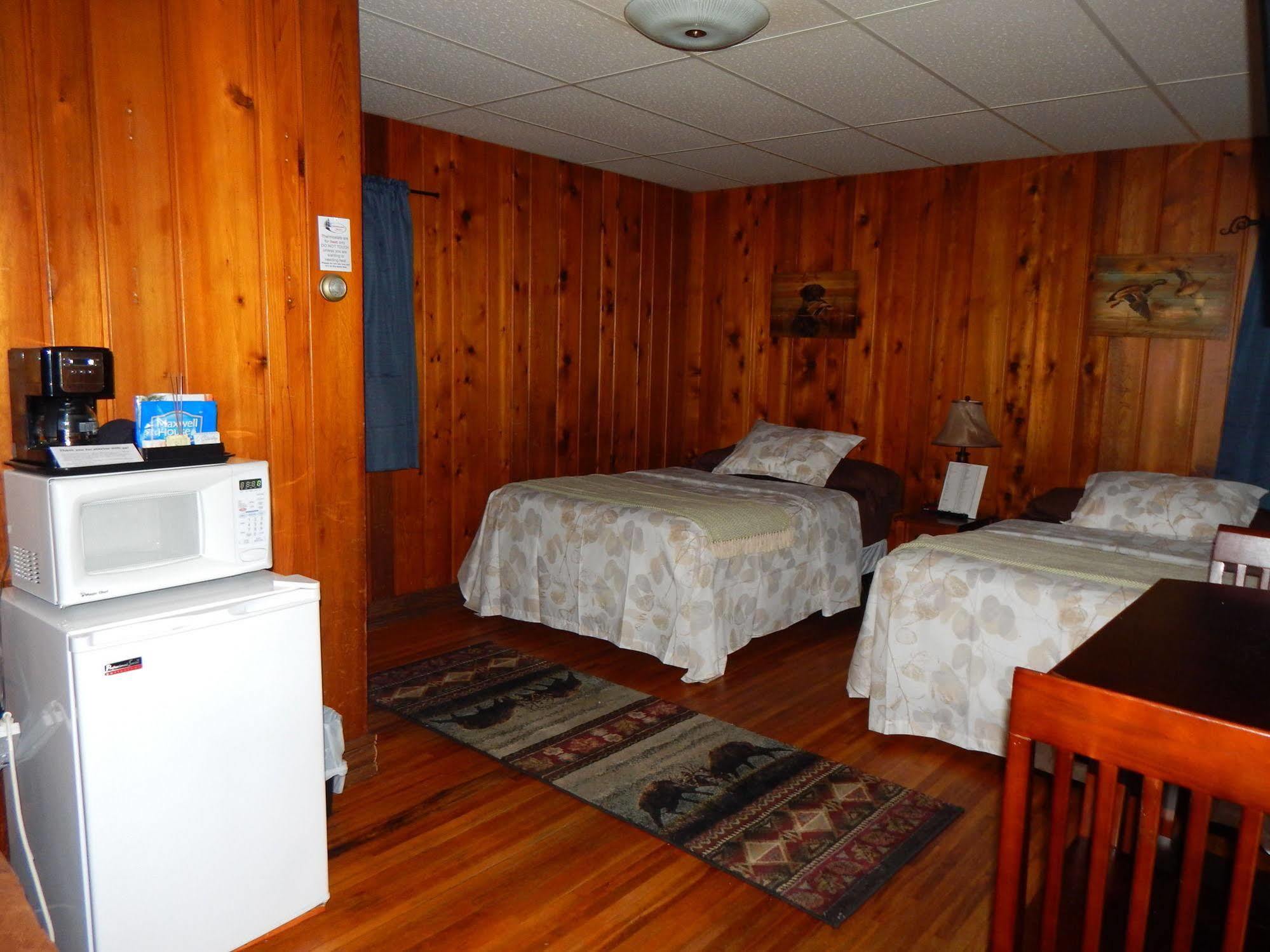 Brookside Motel Wadena Экстерьер фото