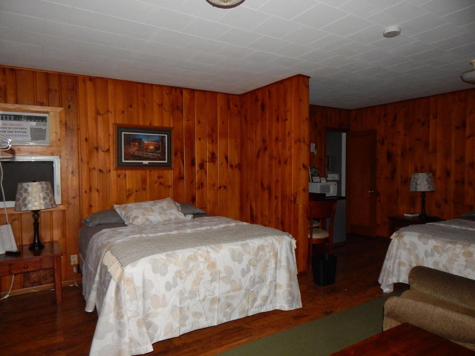 Brookside Motel Wadena Экстерьер фото