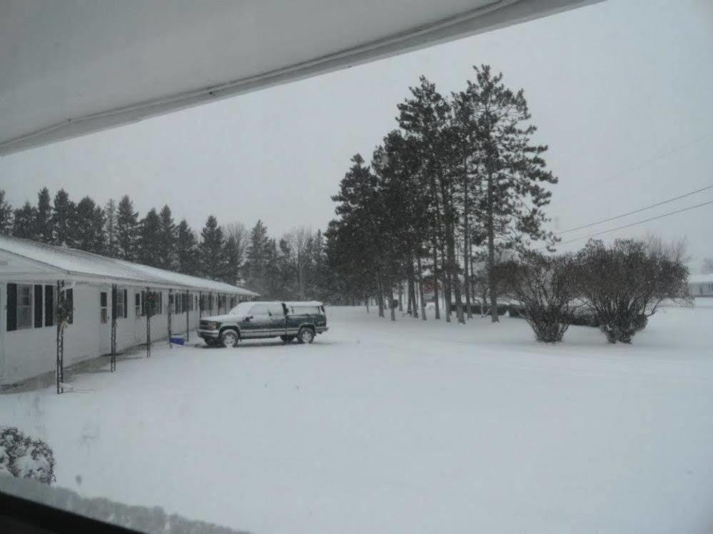 Brookside Motel Wadena Экстерьер фото